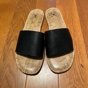 Black and Tan slide sandals